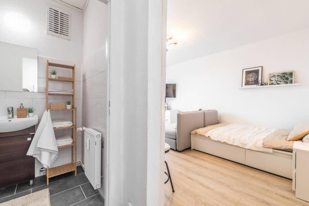 Apartamento Sauber und modern, Netflix, Wifi, Leipzig Flair, Küche Exterior foto